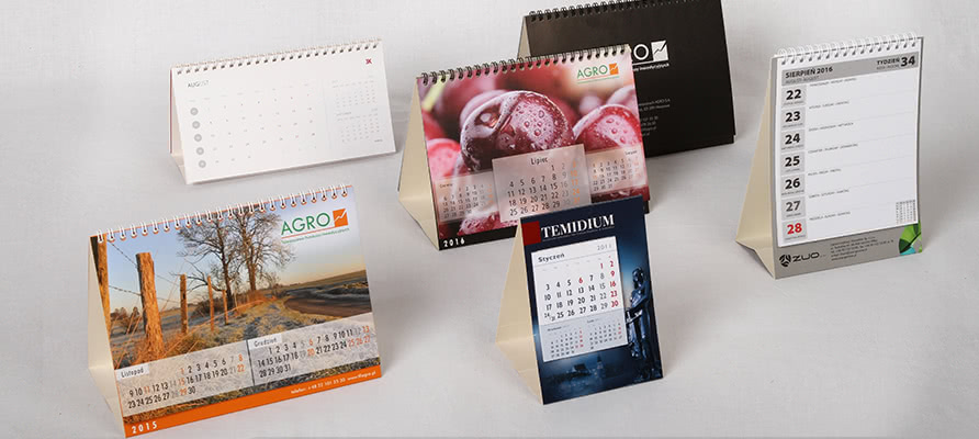 kalendarze biurkowe stojące